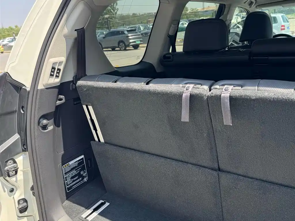 Toyota Prado 2018 — фото 10