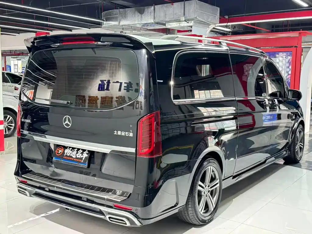 Mercedes-Benz Vito 2022 — фото 9