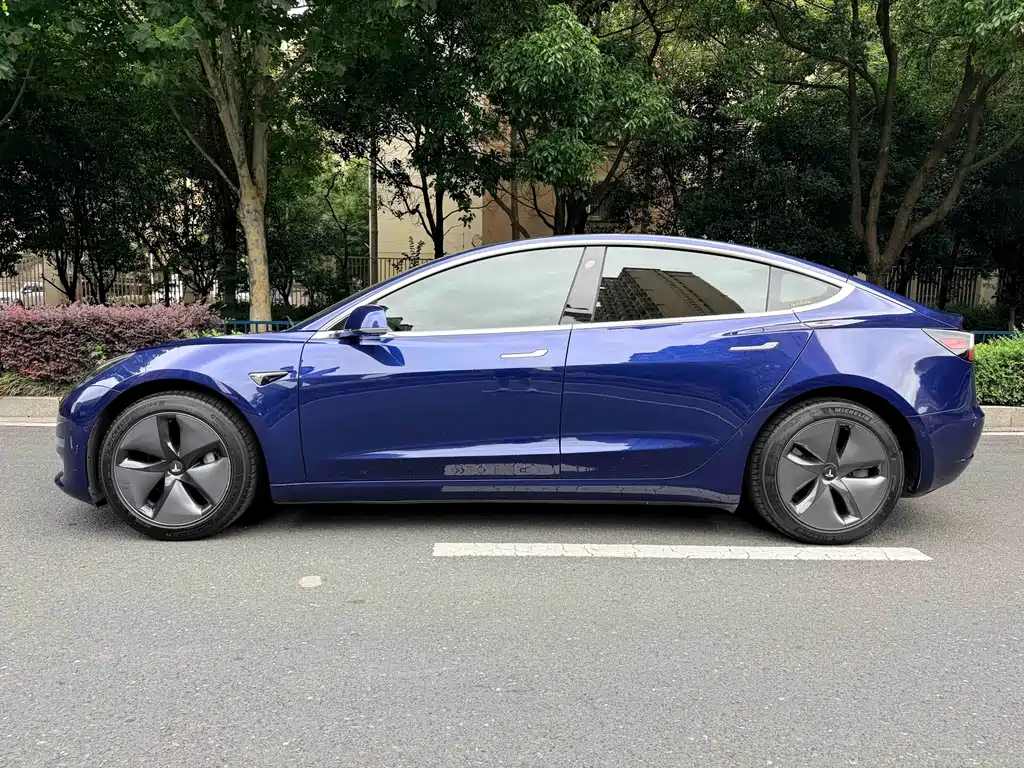 Tesla Model 3 2019 — фото 5