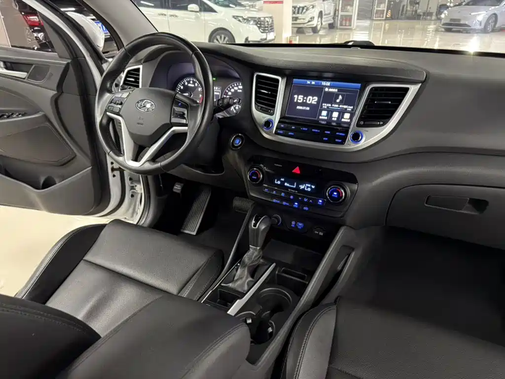 Hyundai Tucson 2018 — фото 14