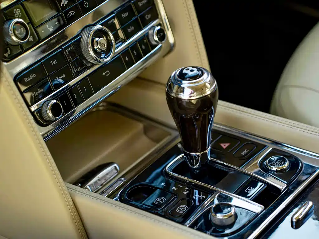 Bentley Mulsanne 2011 — фото 14