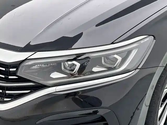 Volkswagen Passat 2022 — фото 10