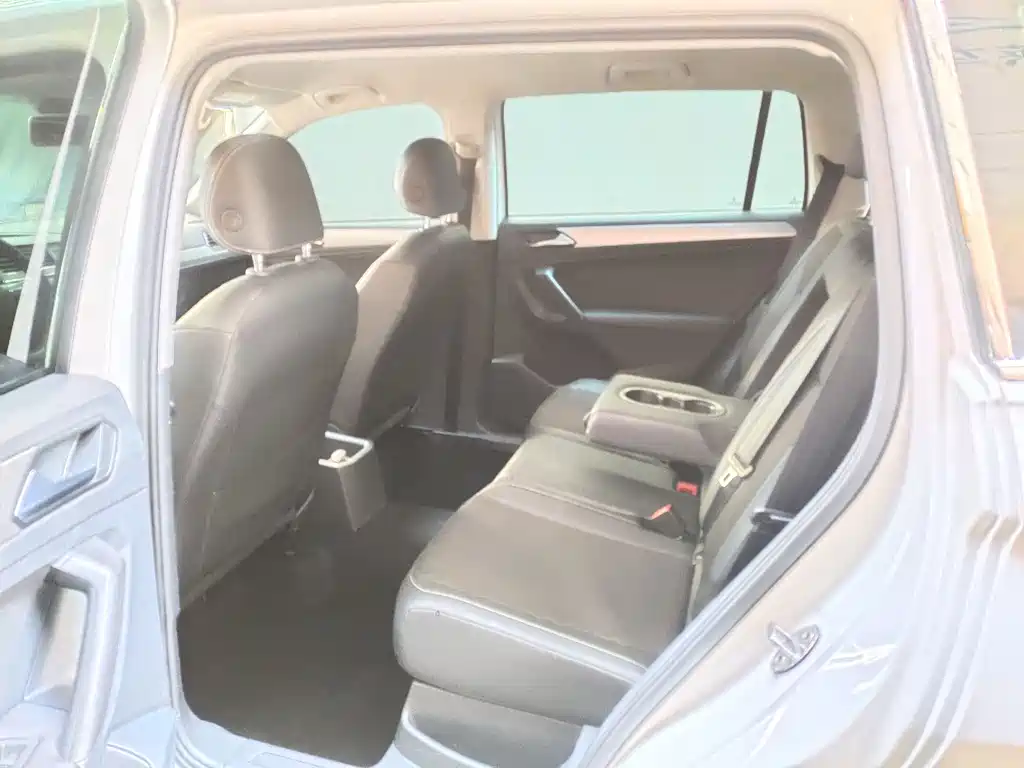 Volkswagen Tiguan L 2017 — фото 9
