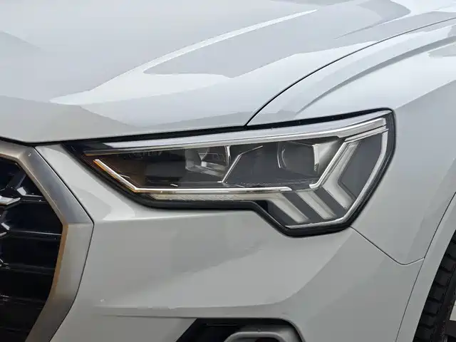 Audi Q3 2020 — фото 11
