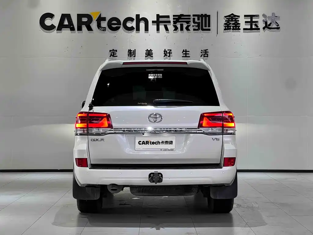 Toyota Land Cruiser 2020 — фото 7