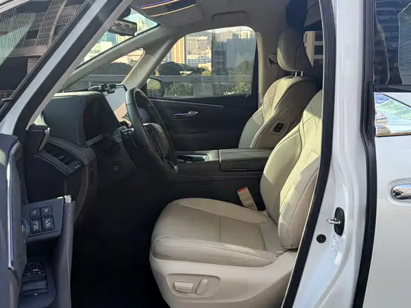 Toyota Alphard 2024