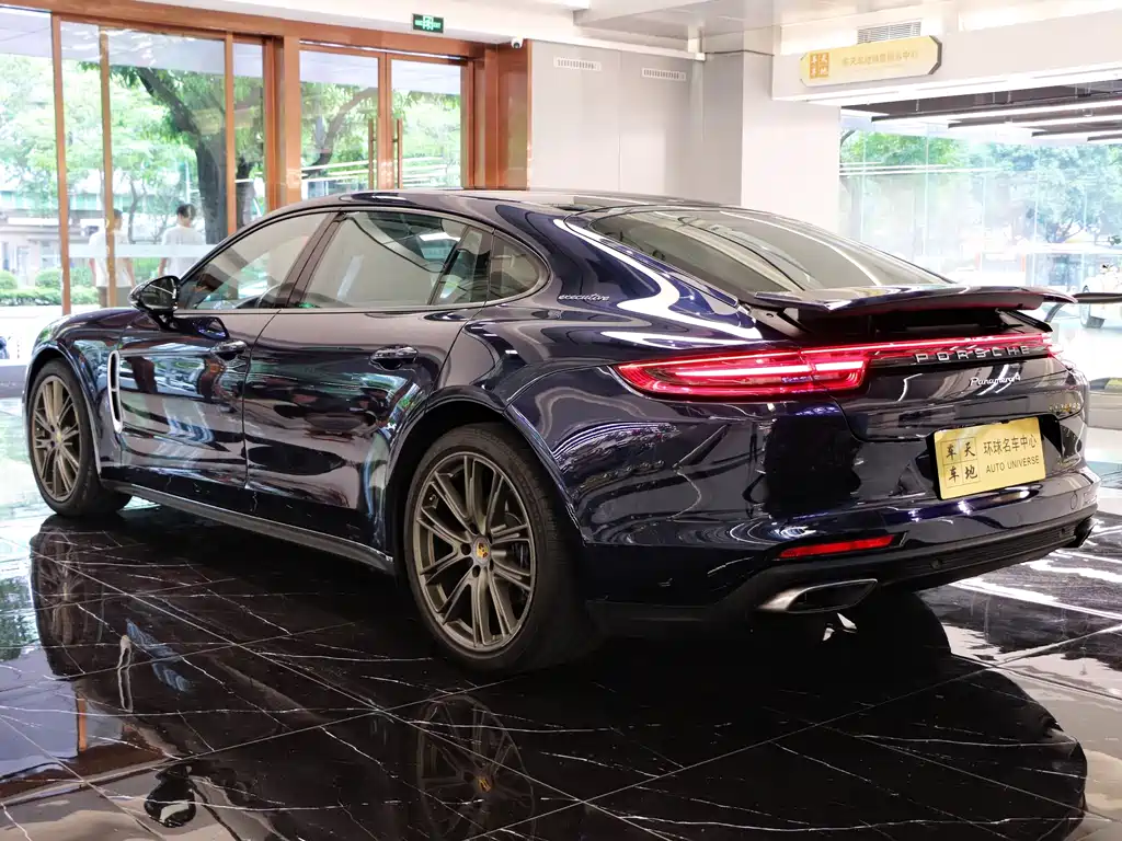 Porsche Panamera 2018