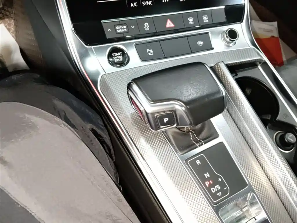 Audi A6L 2022 — фото 14