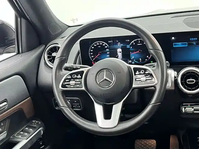 Mercedes-Benz GLB 2020 — фото 17