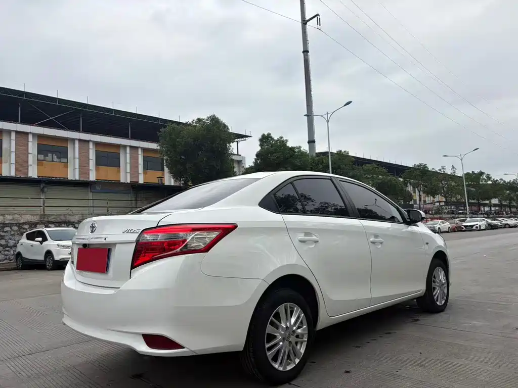 Toyota Vios 2016 — фото 9