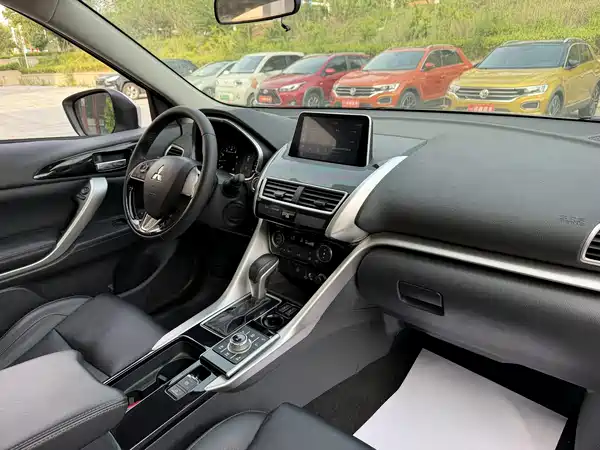 Mitsubishi Yige 2019