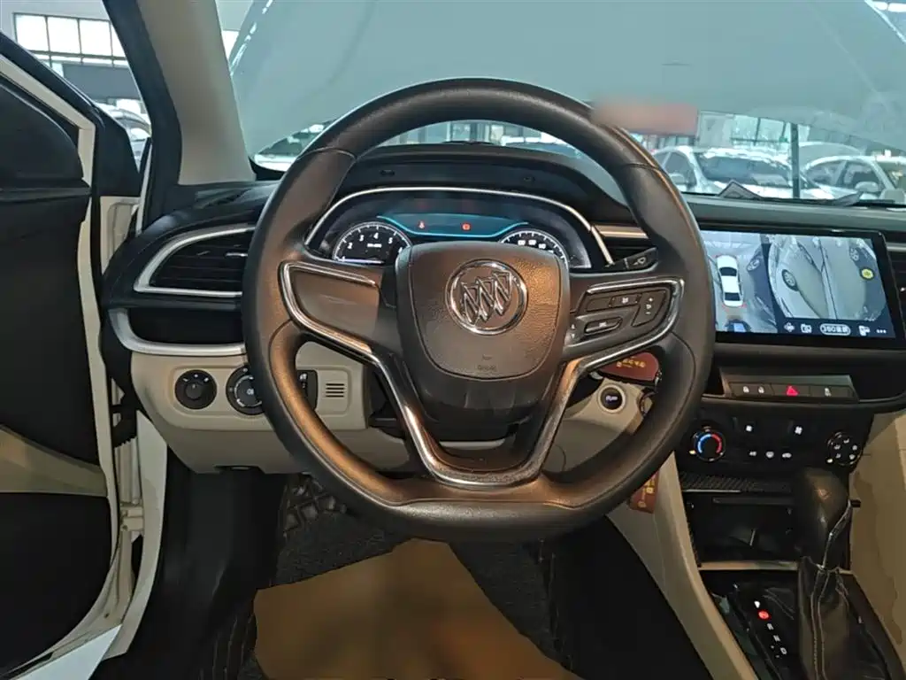 Buick Excelle 2017 — фото 11