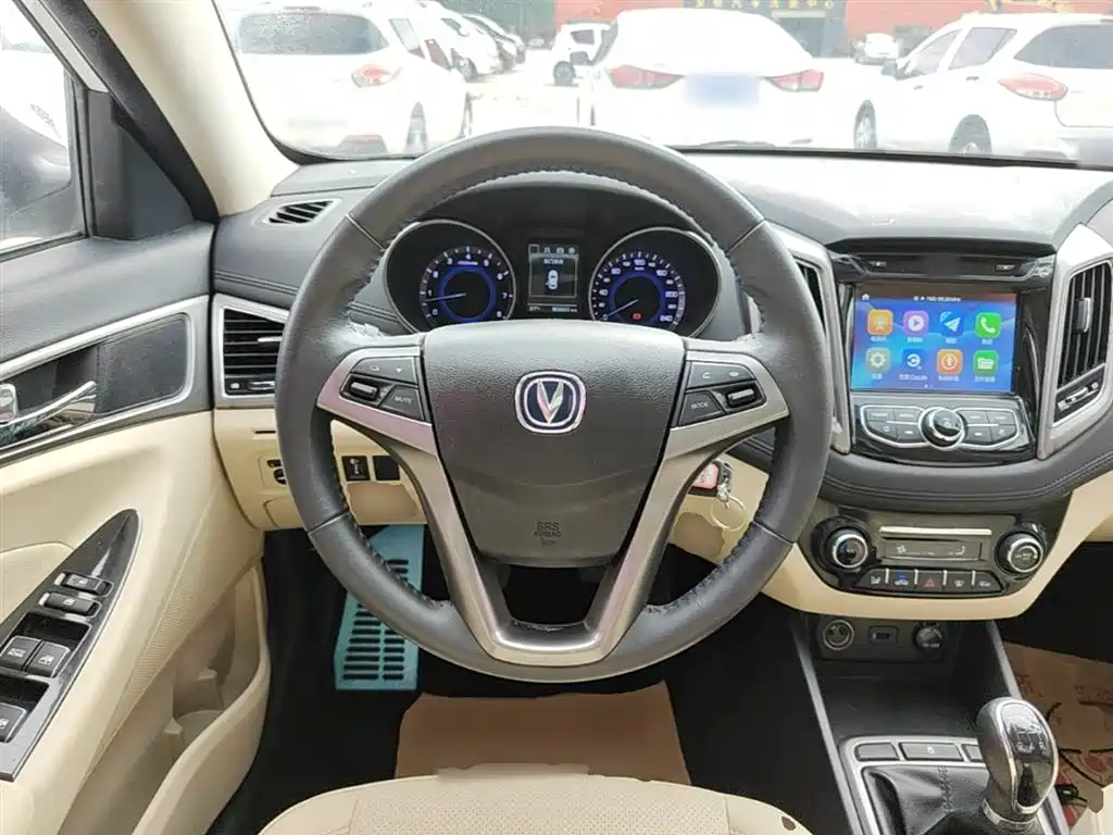 Changan Eado 2018 — фото 11