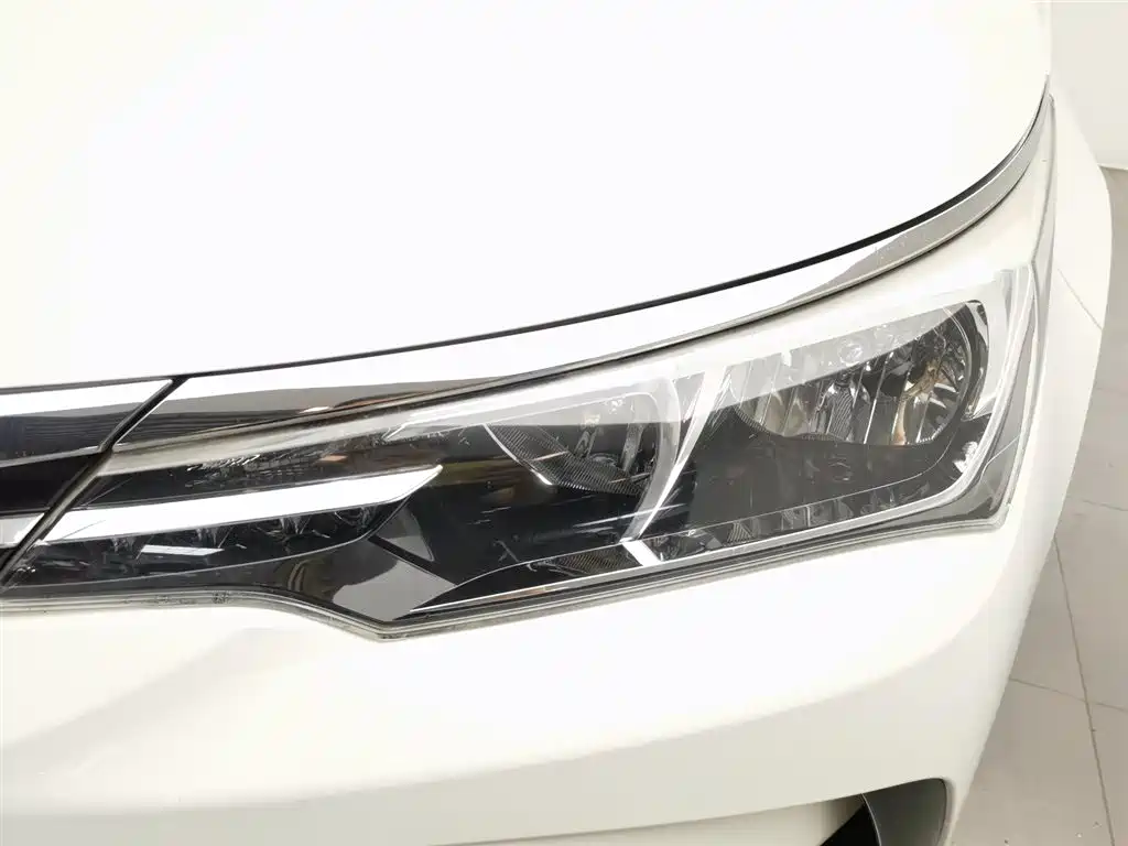 Toyota Corolla 2019 — фото 7