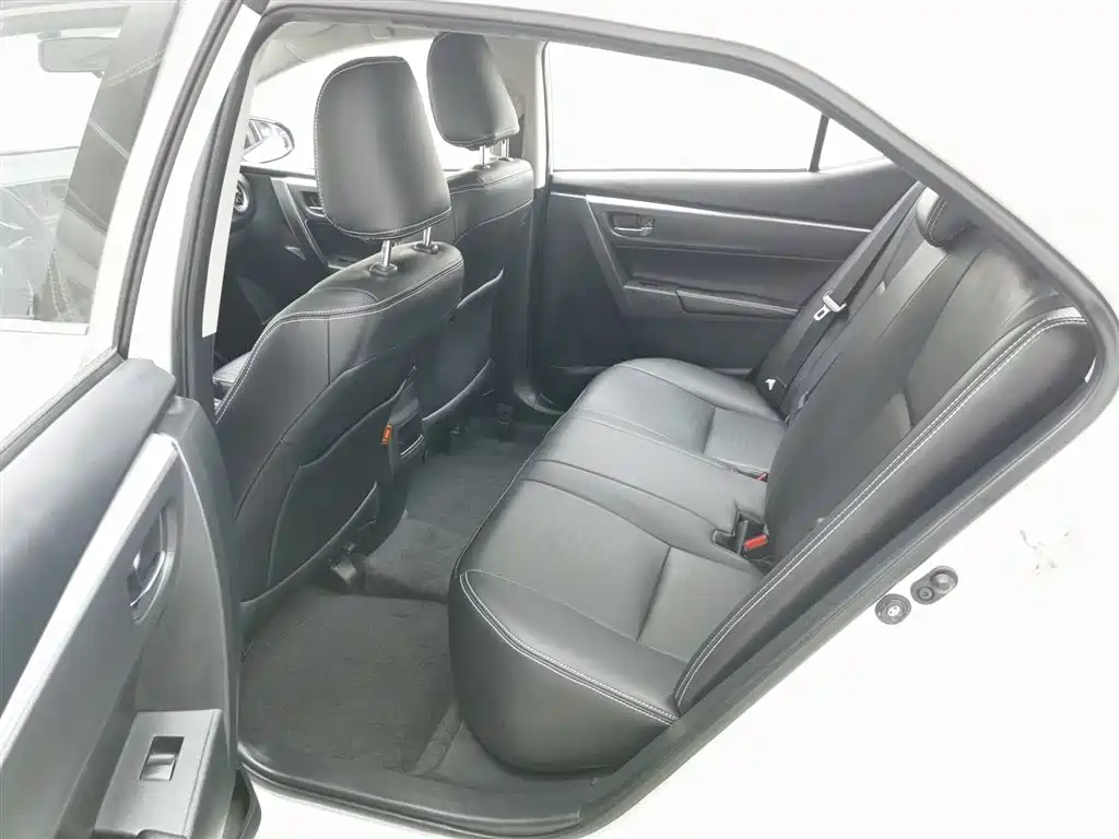 Toyota Corolla 2019 — фото 15