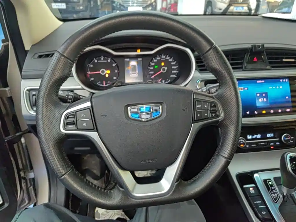 Geely Emgrand GS 2018 — фото 11