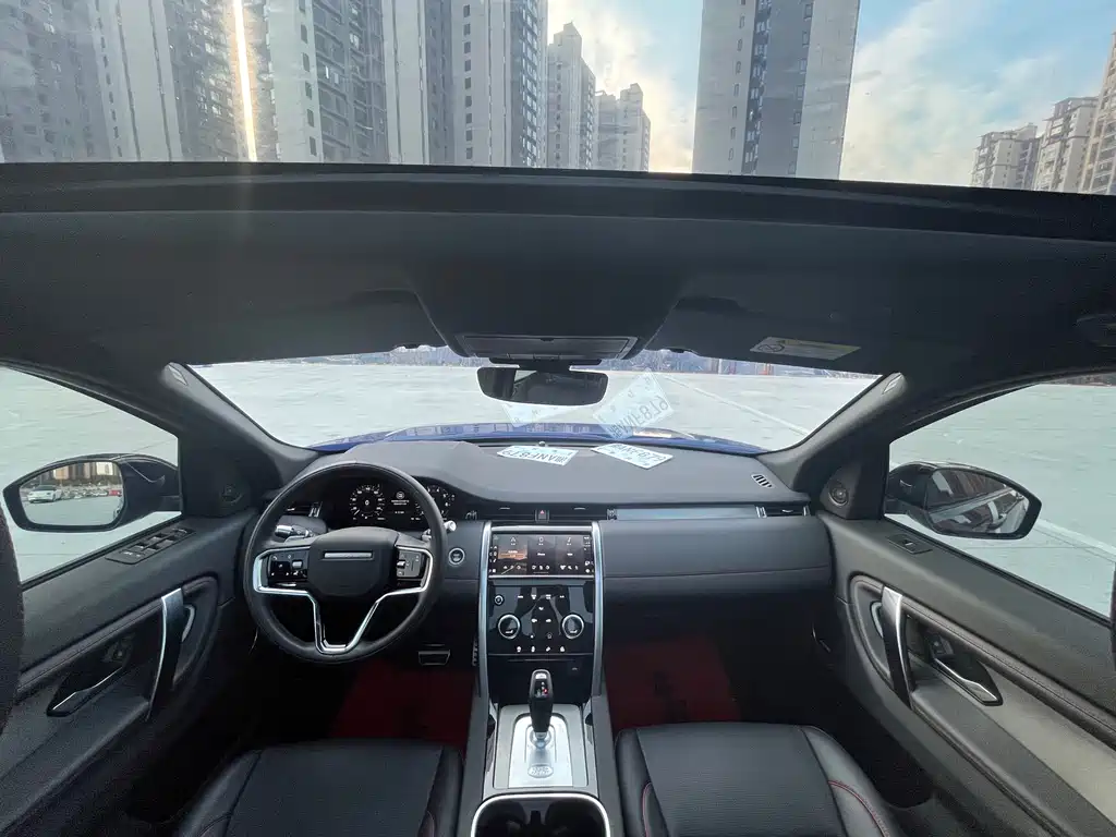 Land Rover Discovery Sport 2023 — фото 15