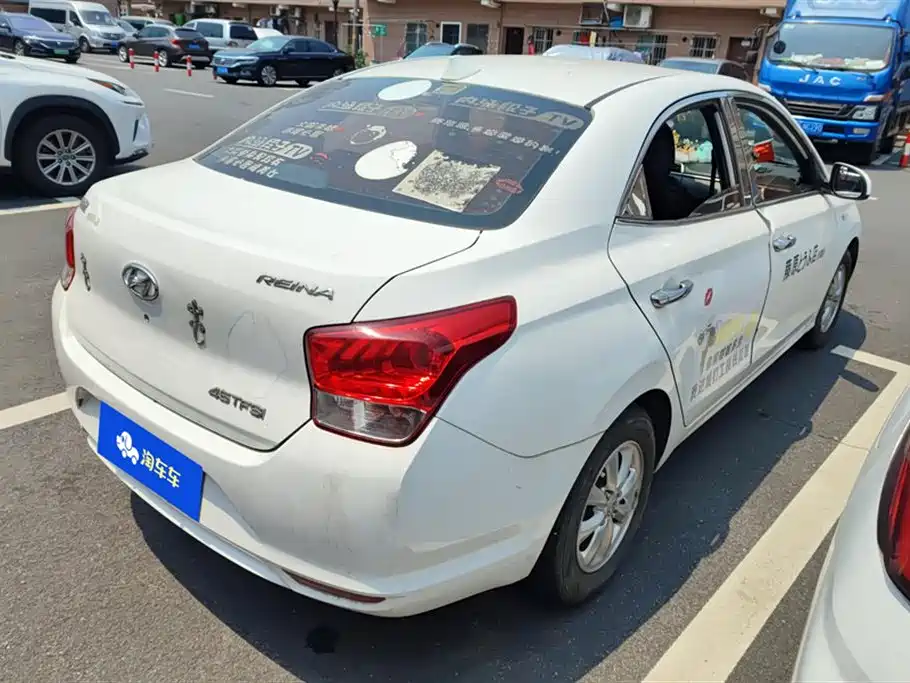 Hyundai Verna 2018 — фото 3