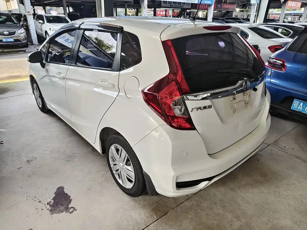 Honda Fit 2018 — фото 10