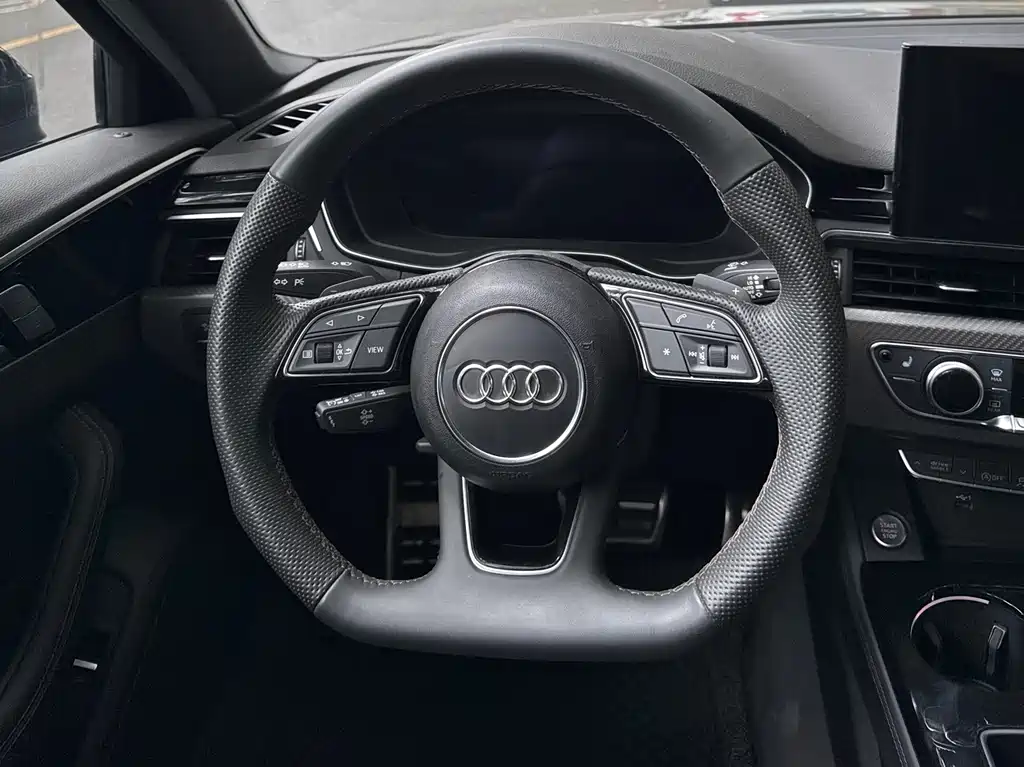Audi A4L 2025 — фото 14