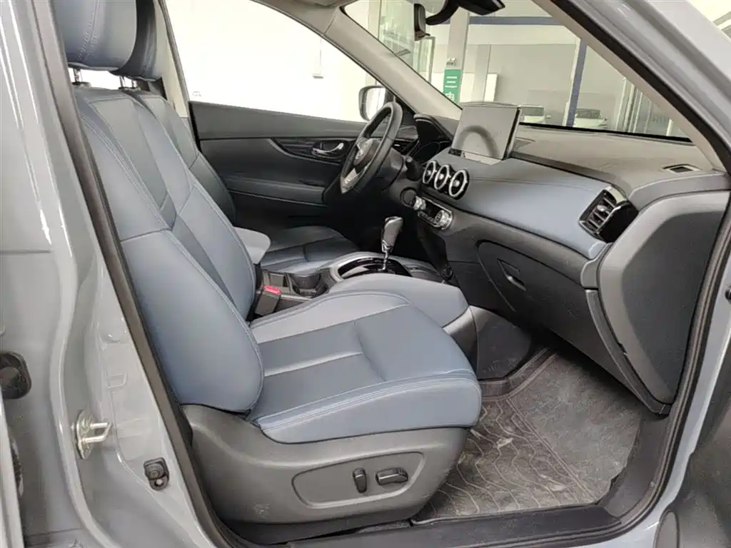 Nissan X-Trail 2025 — фото 25