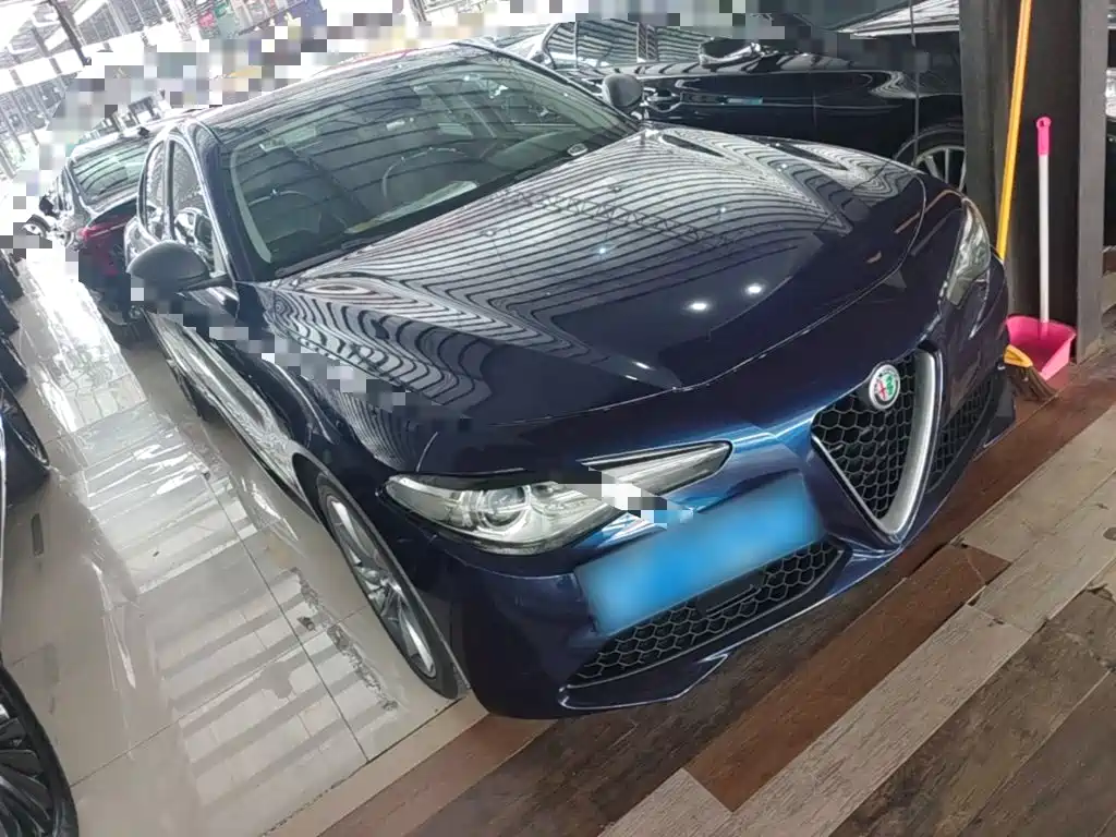 Alfa Romeo Giulia 2019 — фото 4