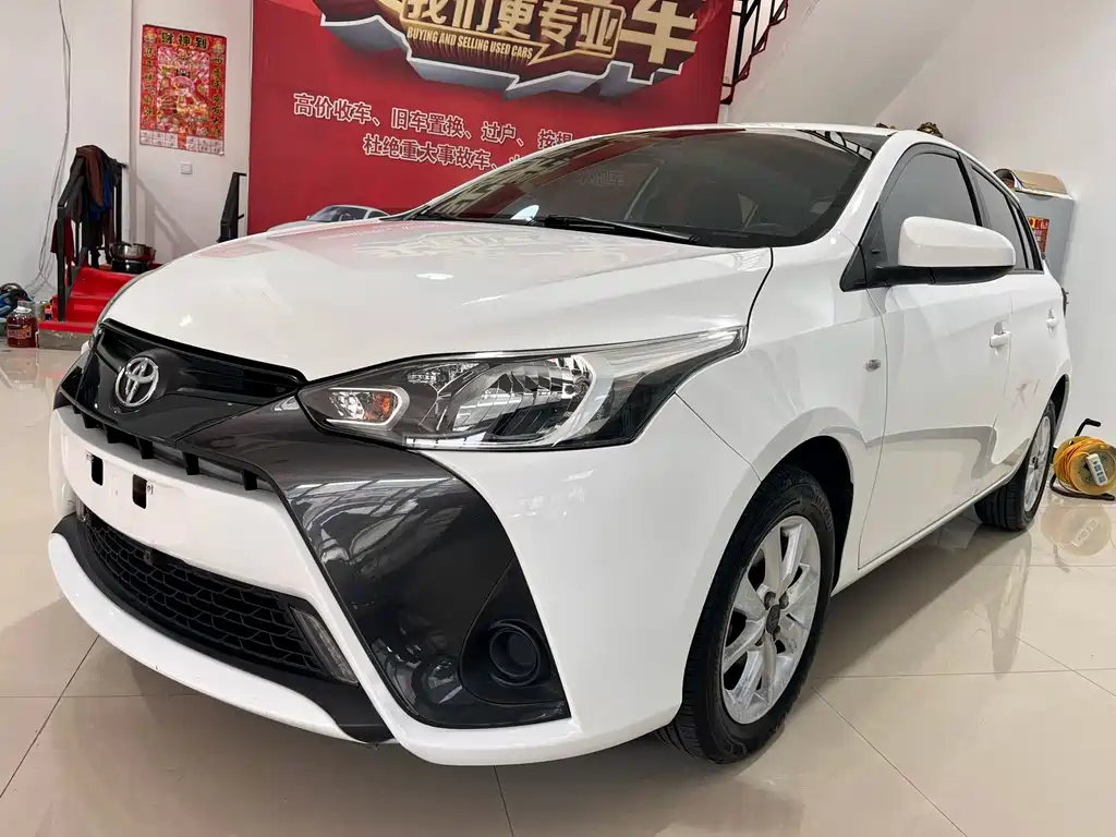 Toyota Yaris L 2018 — фото 1