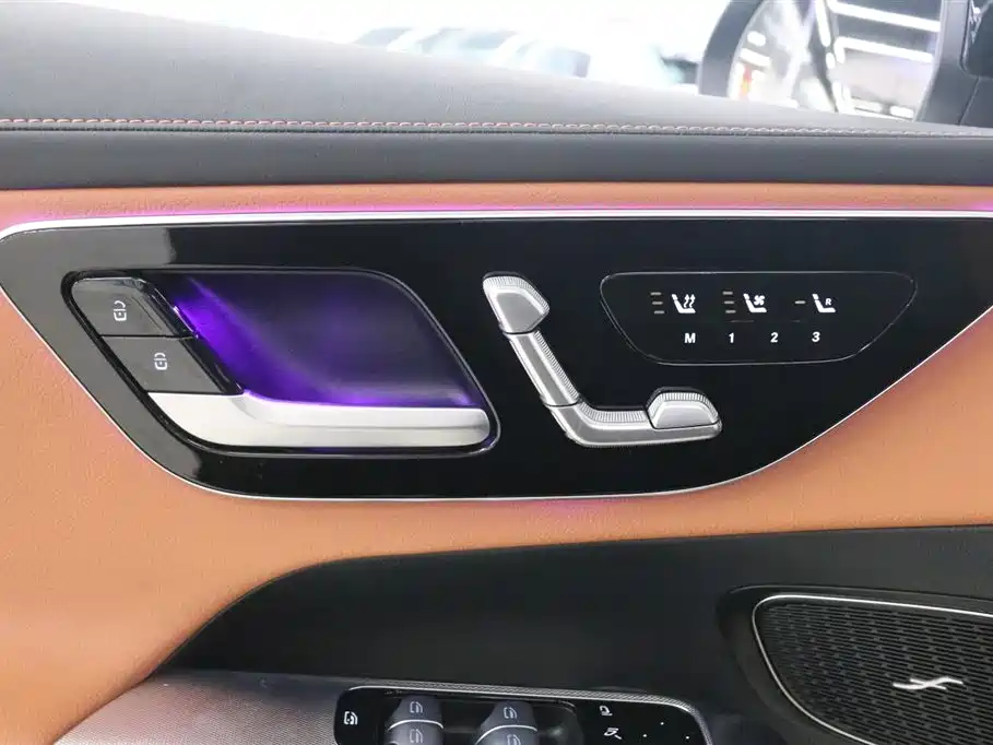 Mercedes-Benz GLC 2023 — фото 13
