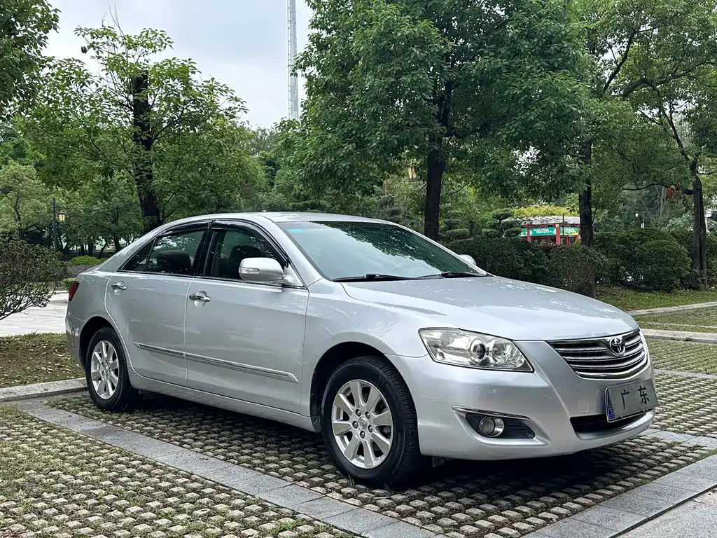 Toyota Camry 2008 — фото 3