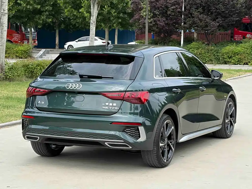 Audi A3 2023 — фото 15