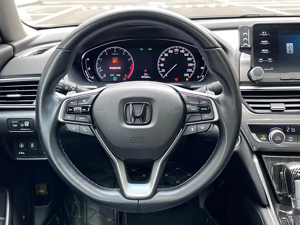 Honda Accord 2021 — фото 16