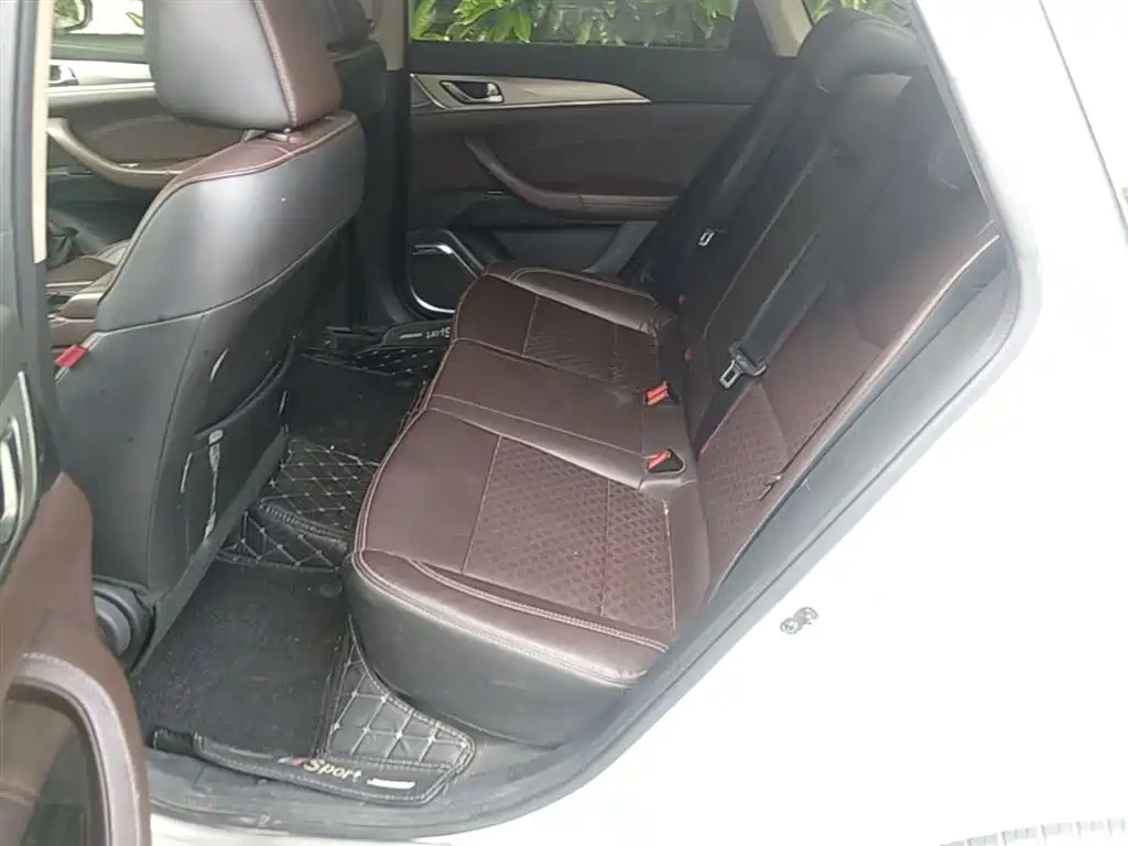 Changan Eado 2018 — фото 17