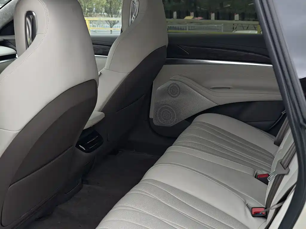 IM L7 2022 — фото 15