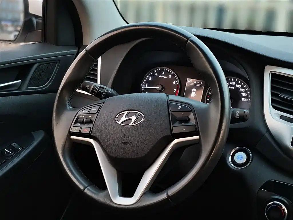 Hyundai Tucson 2017 — фото 3