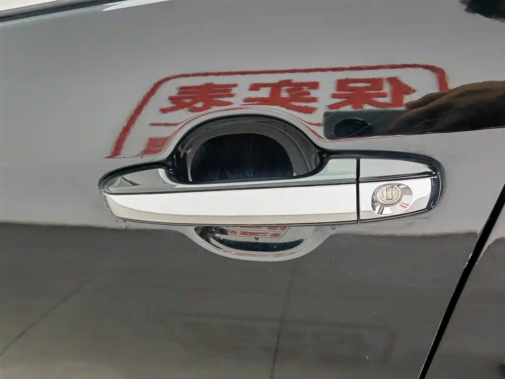 Toyota Camry 2015 — фото 18