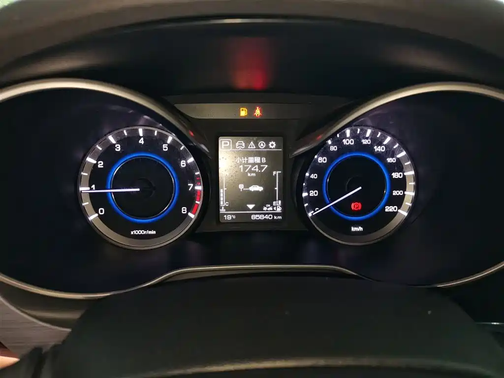 Changan Eado XT 2018 — фото 12