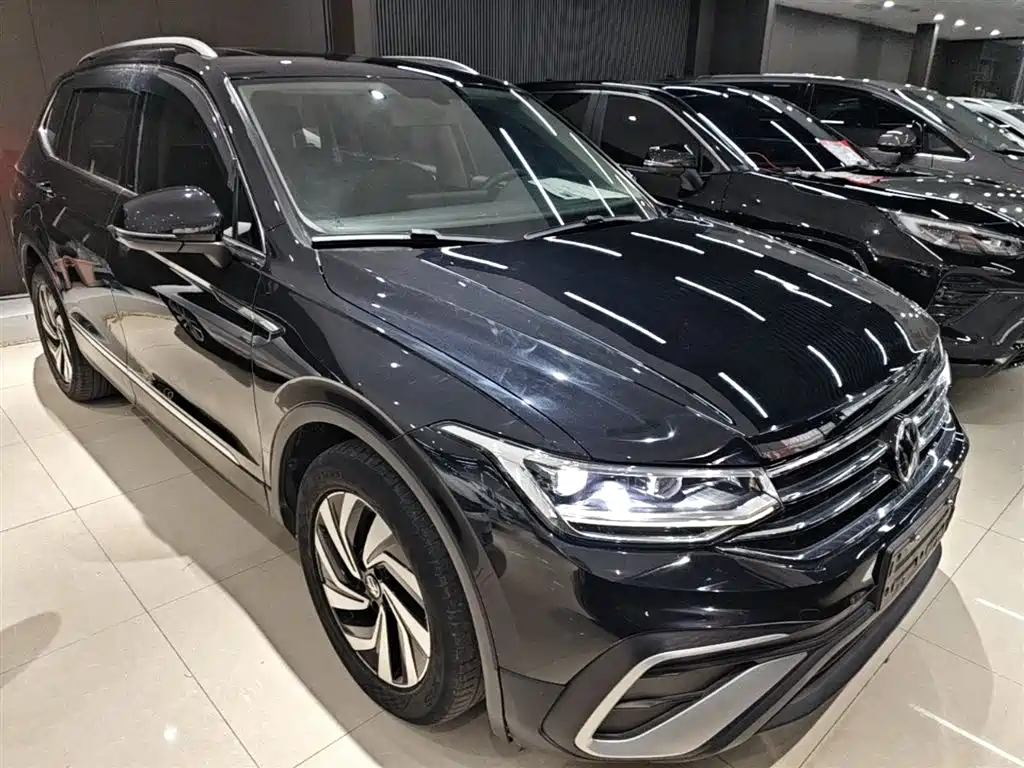 Volkswagen Tiguan L 2022 — фото 4