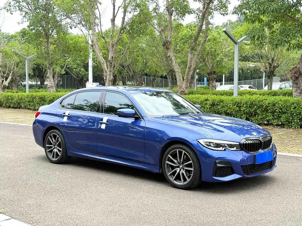 BMW 3 Series 2021