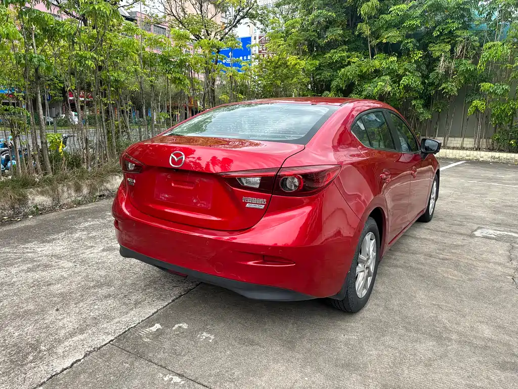 Mazda 3 Axela 2019 — фото 9