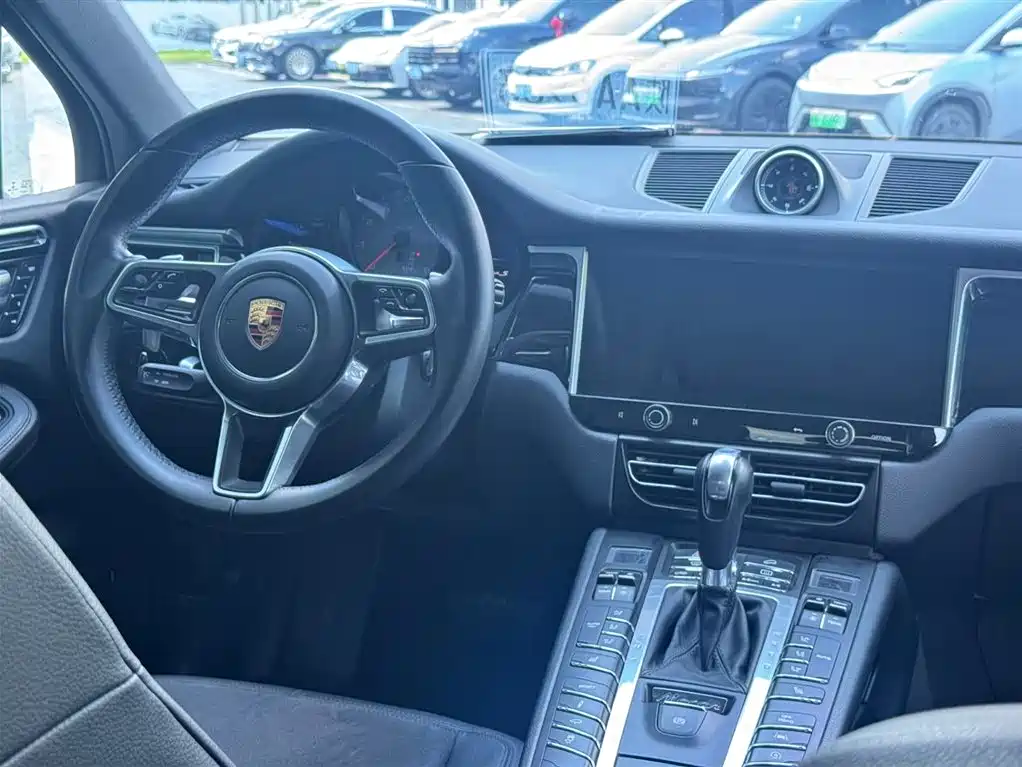 Porsche Macan 2016 — фото 8