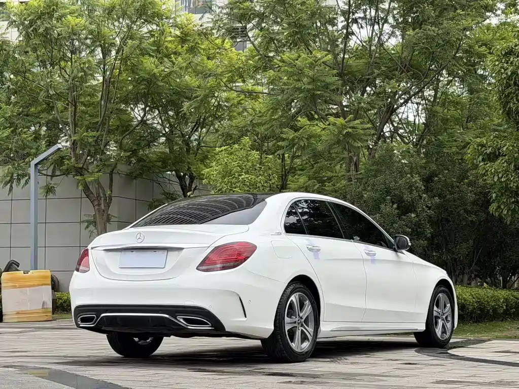 Mercedes-Benz C-Class 2020