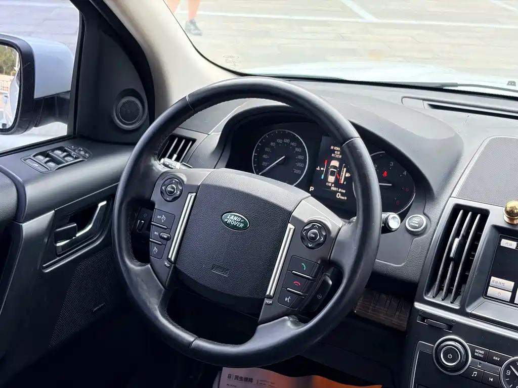 Land Rover Freelander 2 2013 — фото 10