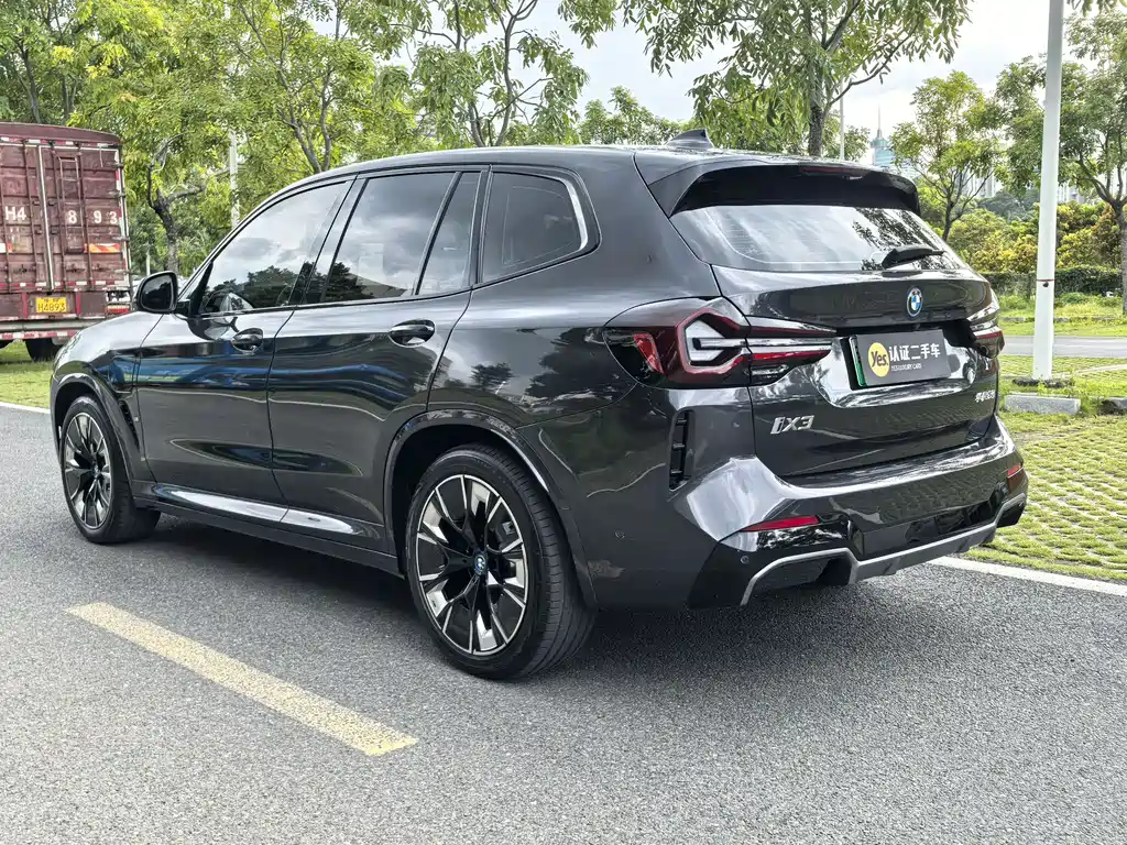 BMW iX3 2024 — фото 7