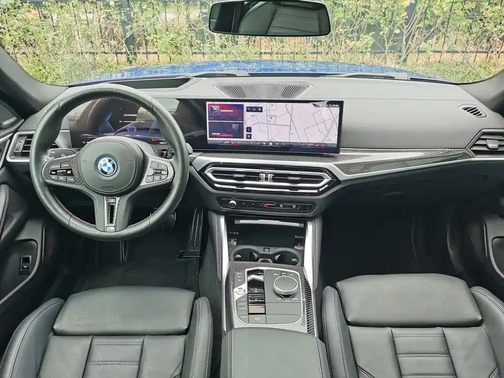 BMW i4 2024 — фото 9