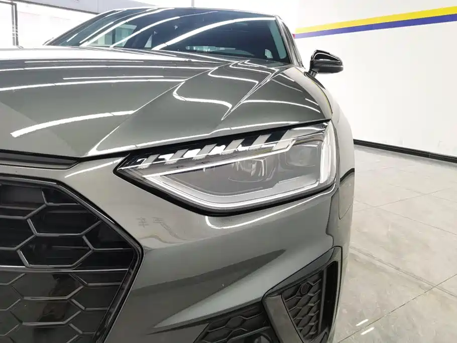 Audi A4L 2023