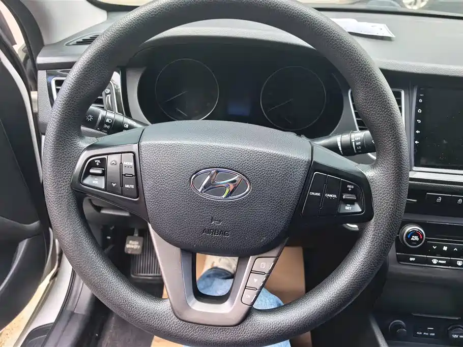 Hyundai Mistra 2015 — фото 15