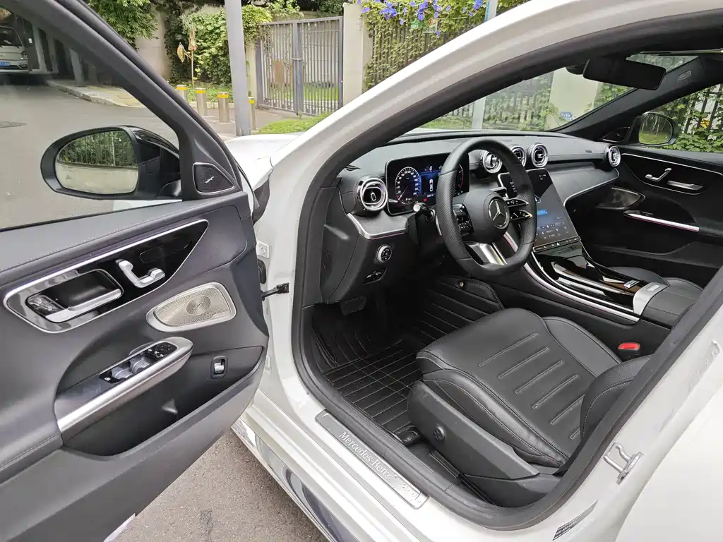 Mercedes-Benz C-Class 2022 — фото 15
