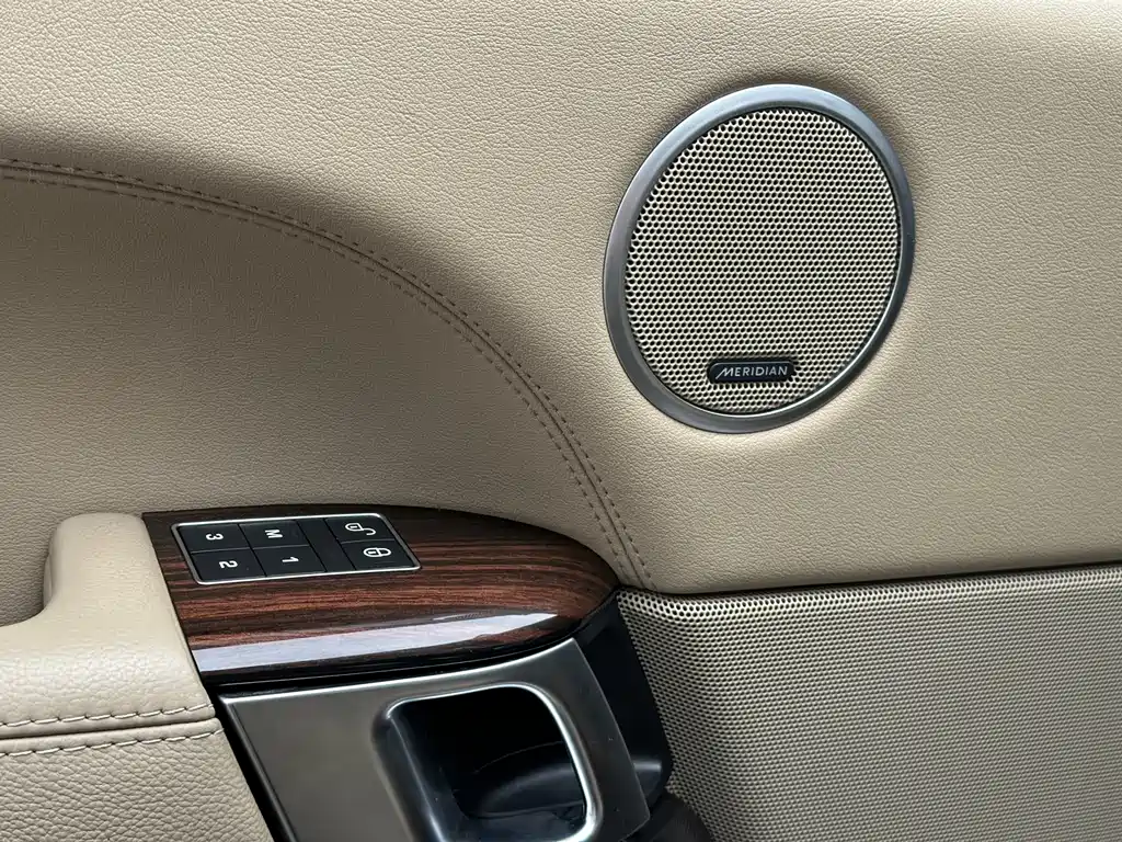 Land Rover Range Rover 2019 — фото 18