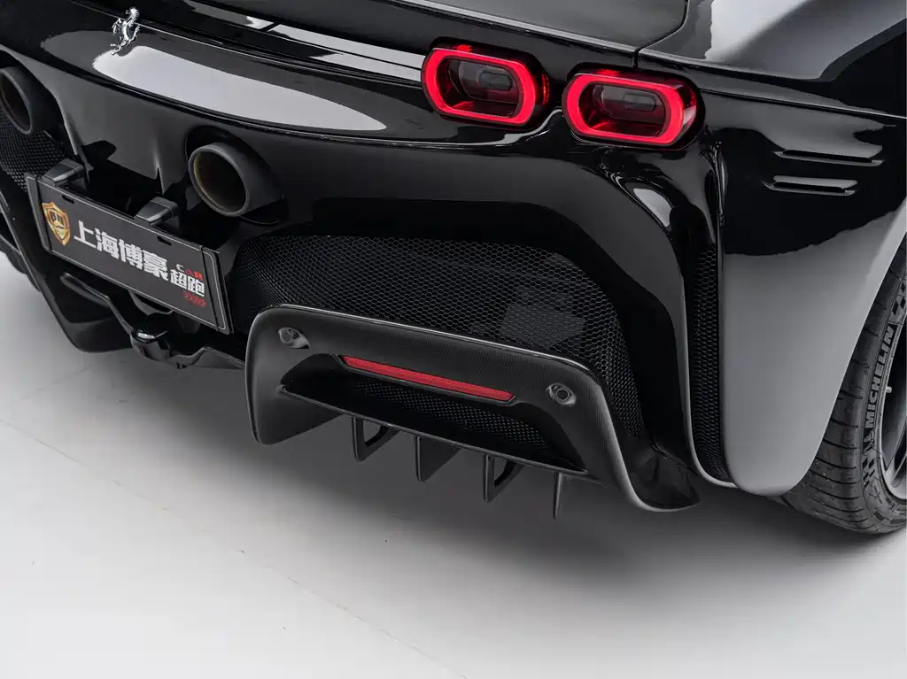 Ferrari SF90 2023 — фото 10
