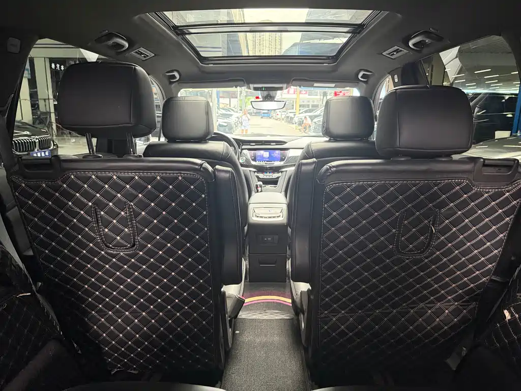 Cadillac XT6 2020 — фото 16